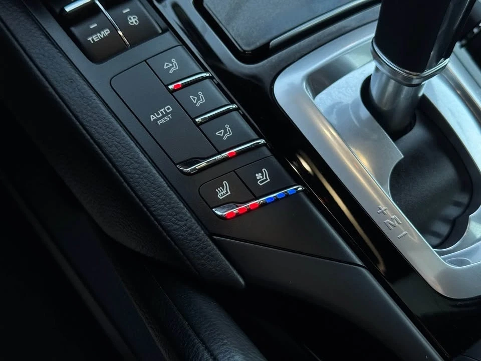 2017 Porsche 958 Cayenne - Image 16 of 20