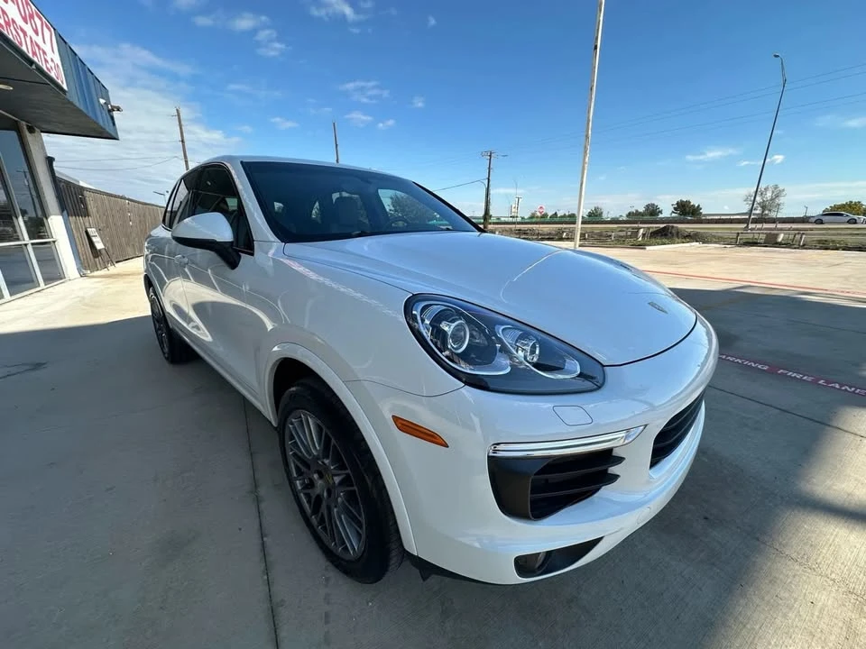 2017 Porsche 958 Cayenne - Image 6 of 18