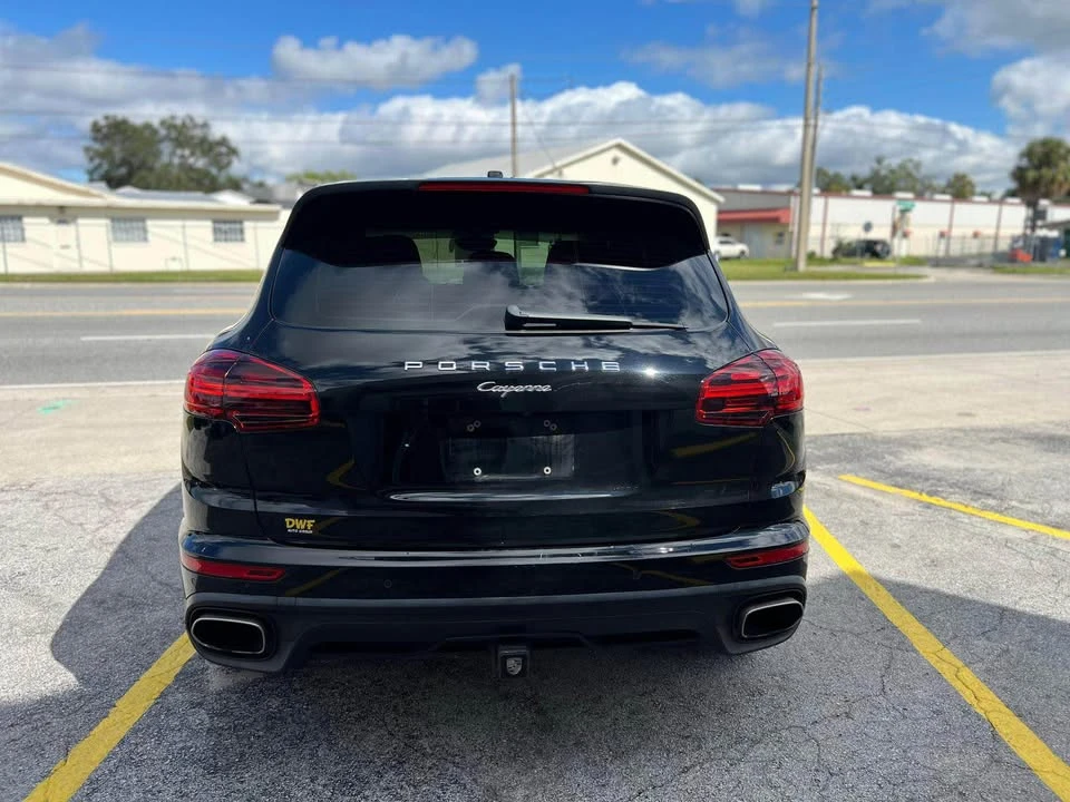 2017 Porsche 958 Cayenne - Image 12 of 14