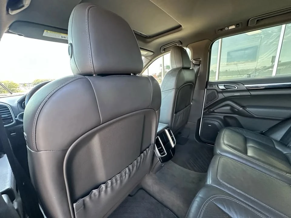 2017 Porsche 958 Cayenne - Image 13 of 18