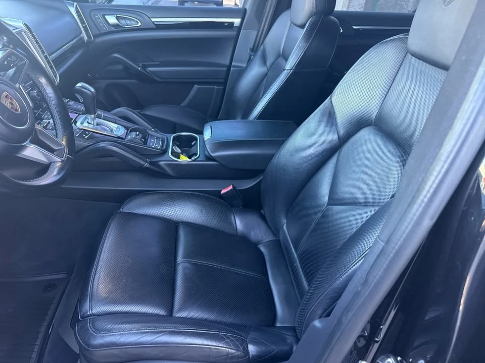 2017 Porsche 958 Cayenne - Image 11 of 20
