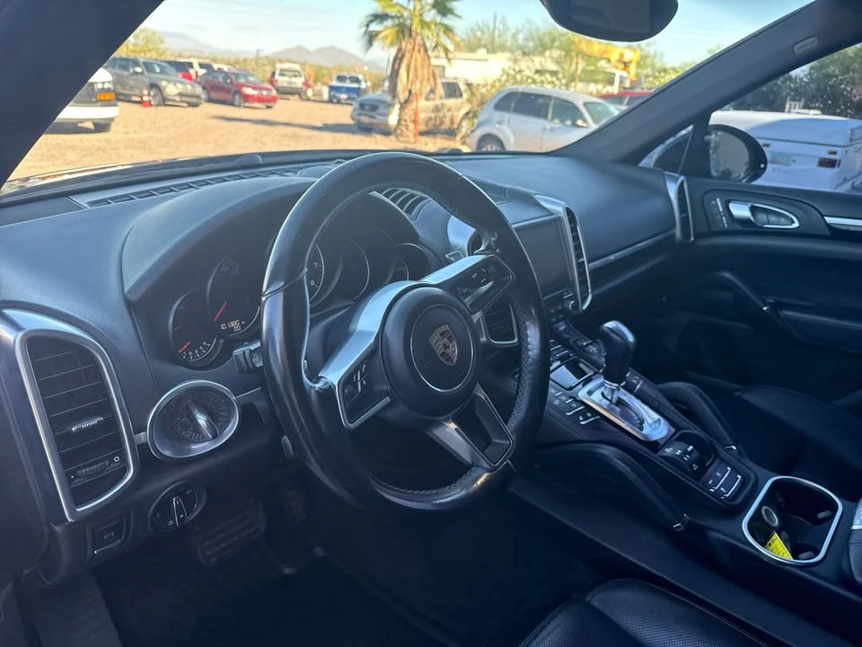 2017 Porsche 958 Cayenne - Image 10 of 20