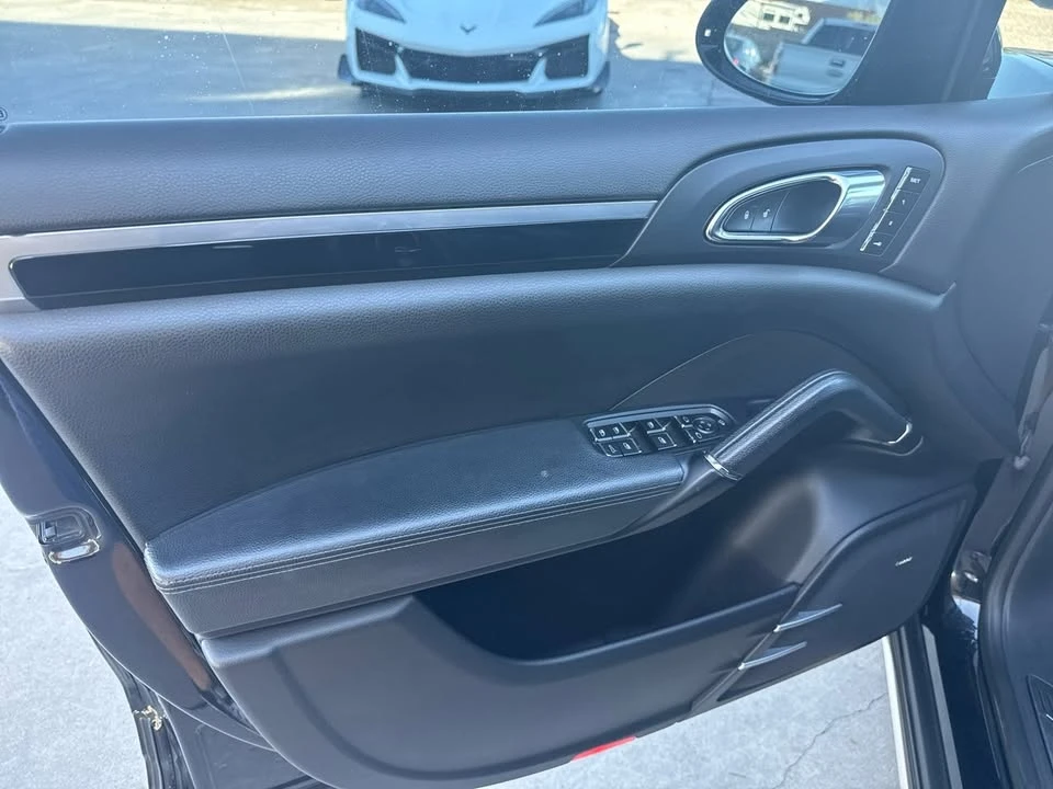 2017 Porsche 958 Cayenne - Image 12 of 20