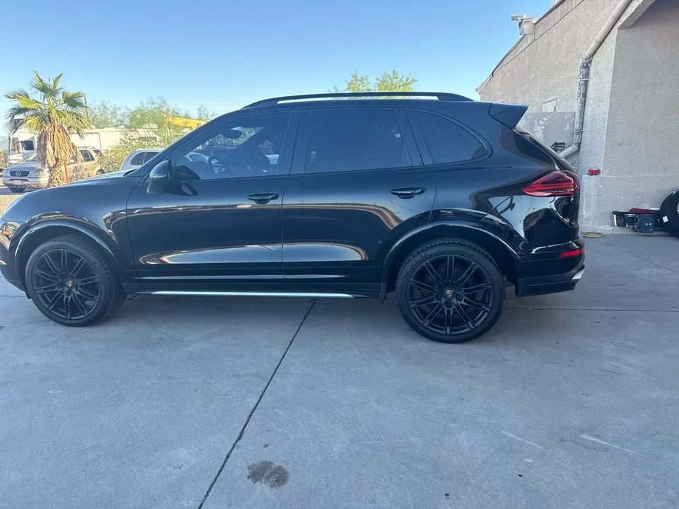 2017 Porsche 958 Cayenne - Image 8 of 20