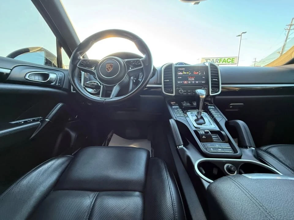 2017 Porsche 958 Cayenne - Image 7 of 19