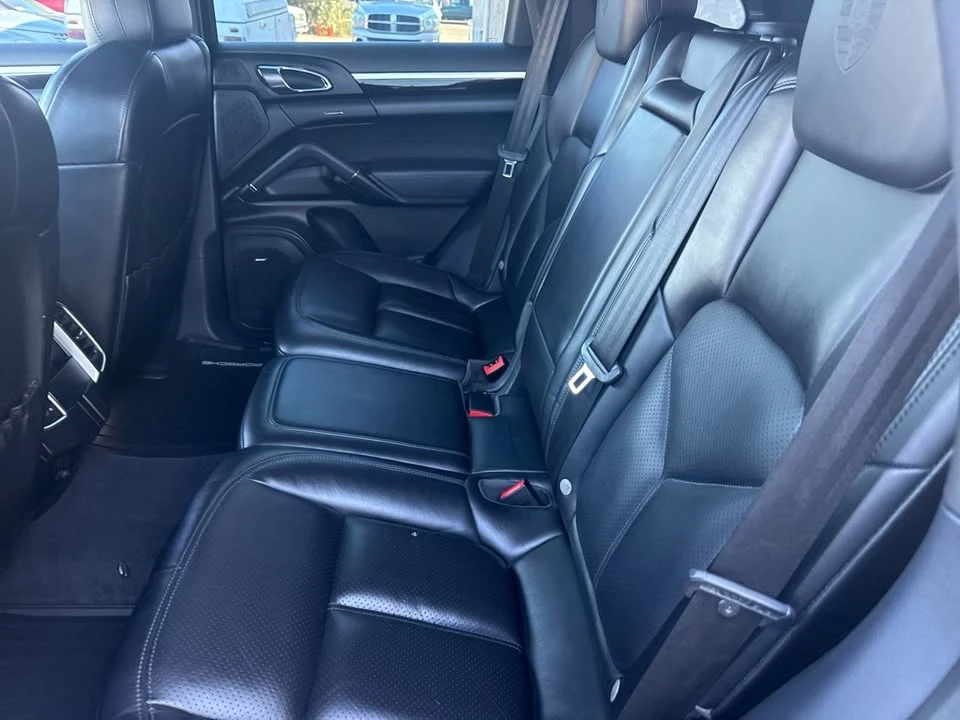2017 Porsche 958 Cayenne - Image 13 of 20