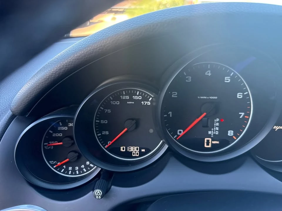 2017 Porsche 958 Cayenne - Image 9 of 20