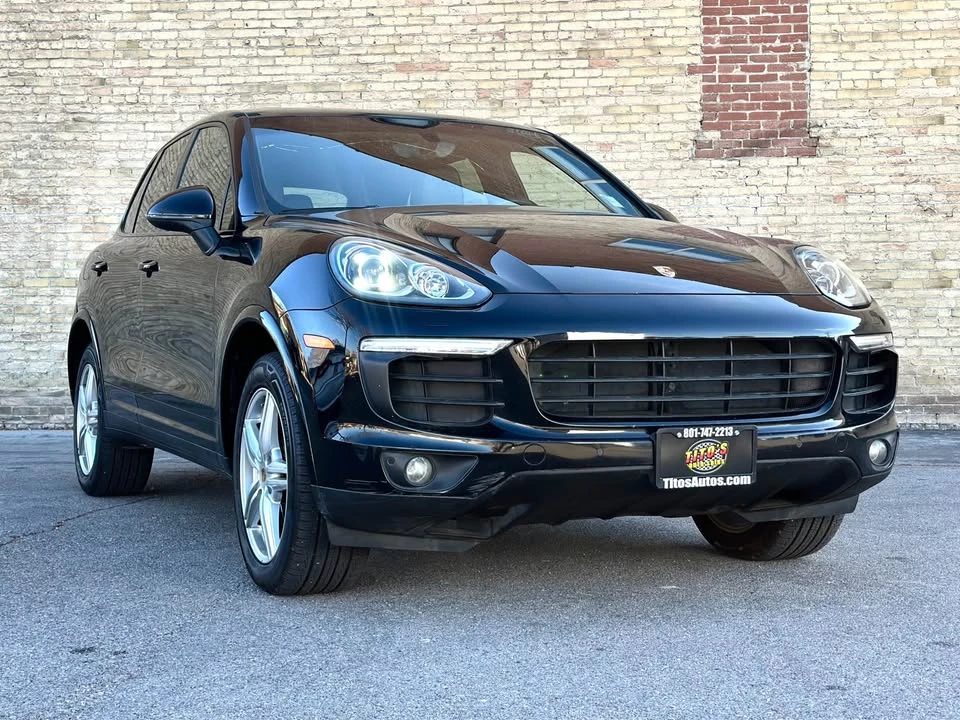 2017 Porsche 958 Cayenne - Image 2 of 15