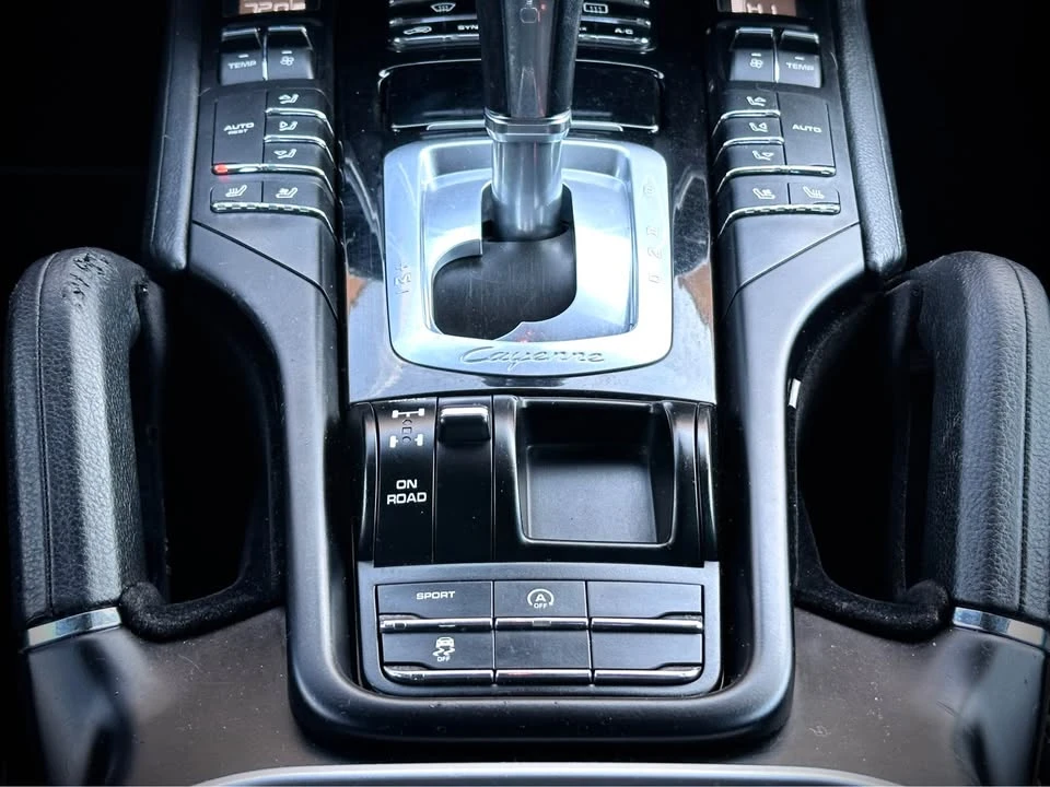 2017 Porsche 958 Cayenne - Image 13 of 15