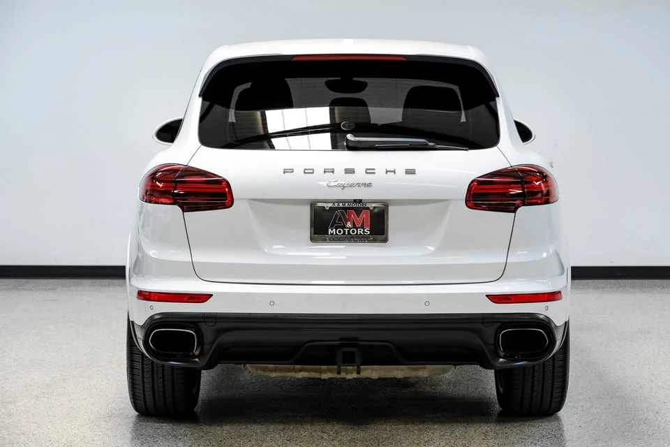 2017 Porsche 958 Cayenne - Image 8 of 18