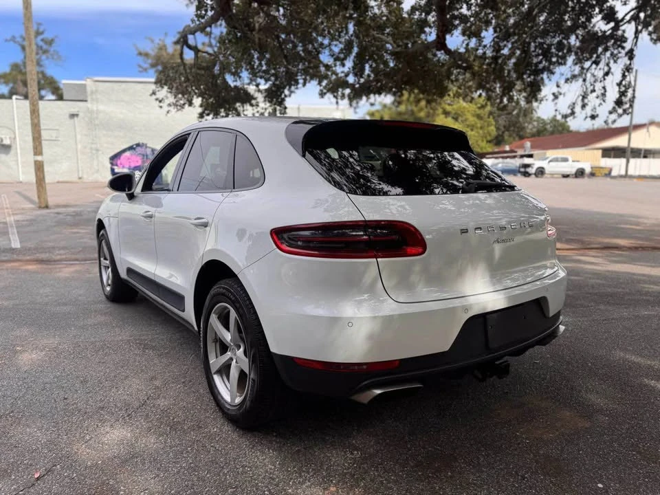 2017 Porsche 958 Cayenne - Image 3 of 10
