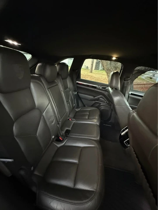 2017 Porsche 958 Cayenne - Image 7 of 10
