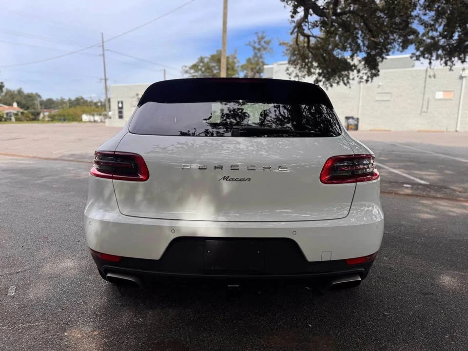 2017 Porsche 958 Cayenne - Image 4 of 10