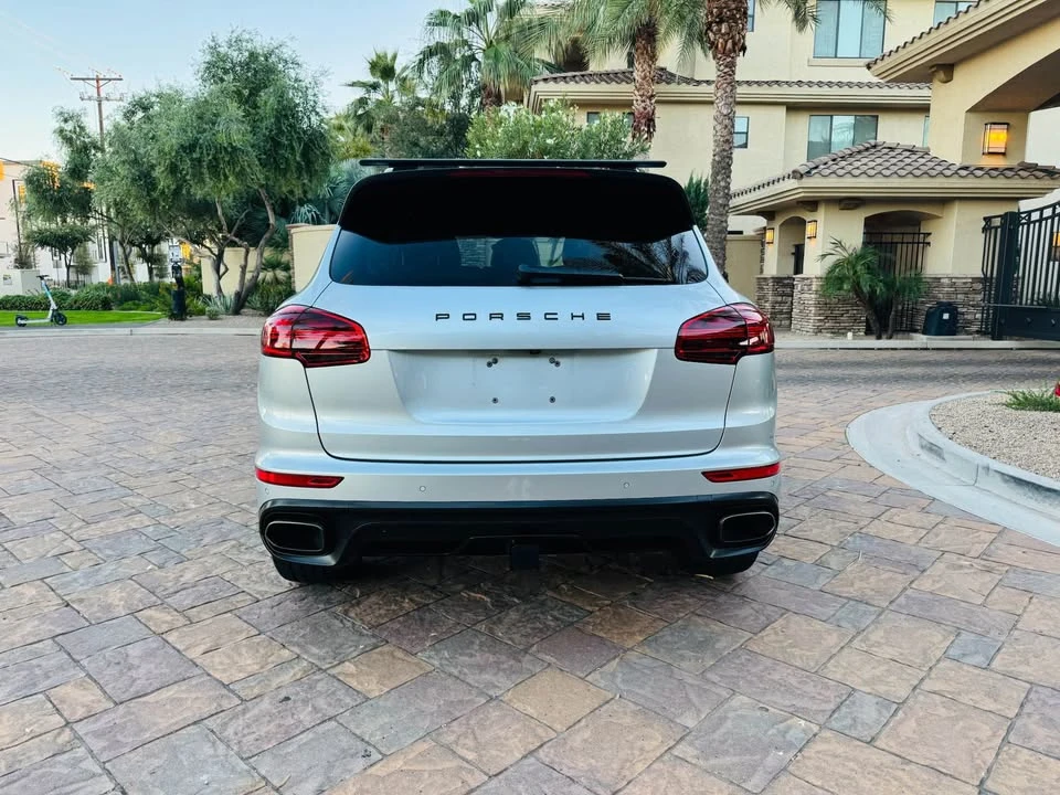 2017 Porsche 958 Cayenne - Image 7 of 13