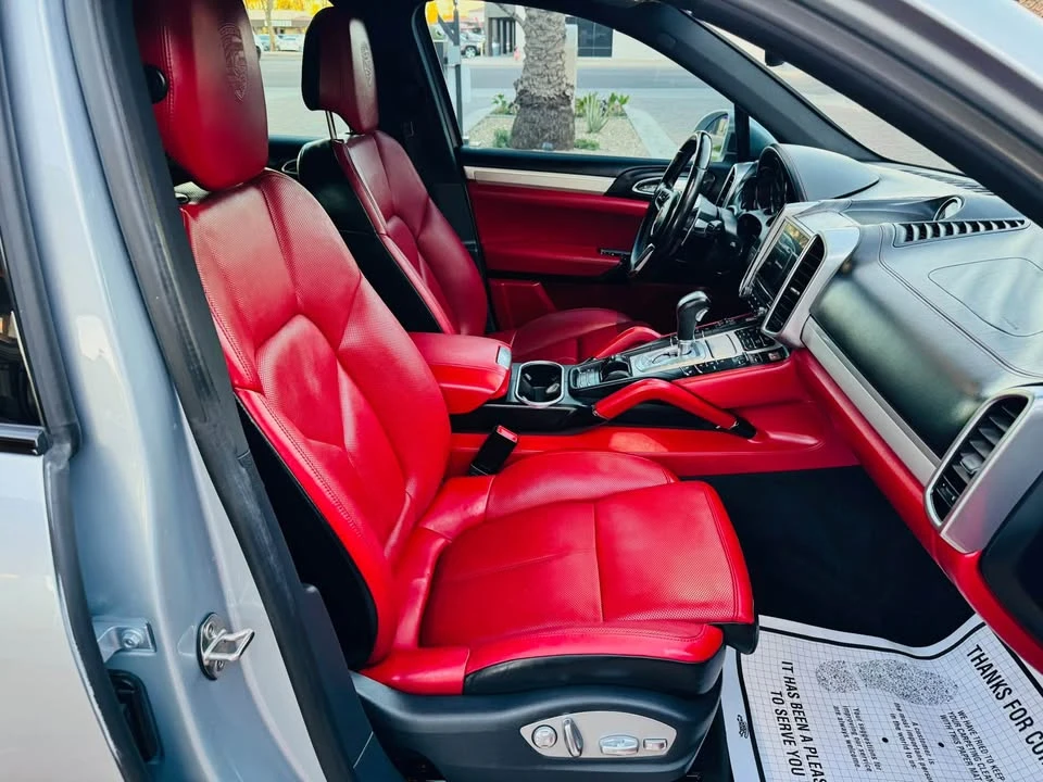 2017 Porsche 958 Cayenne - Image 10 of 13