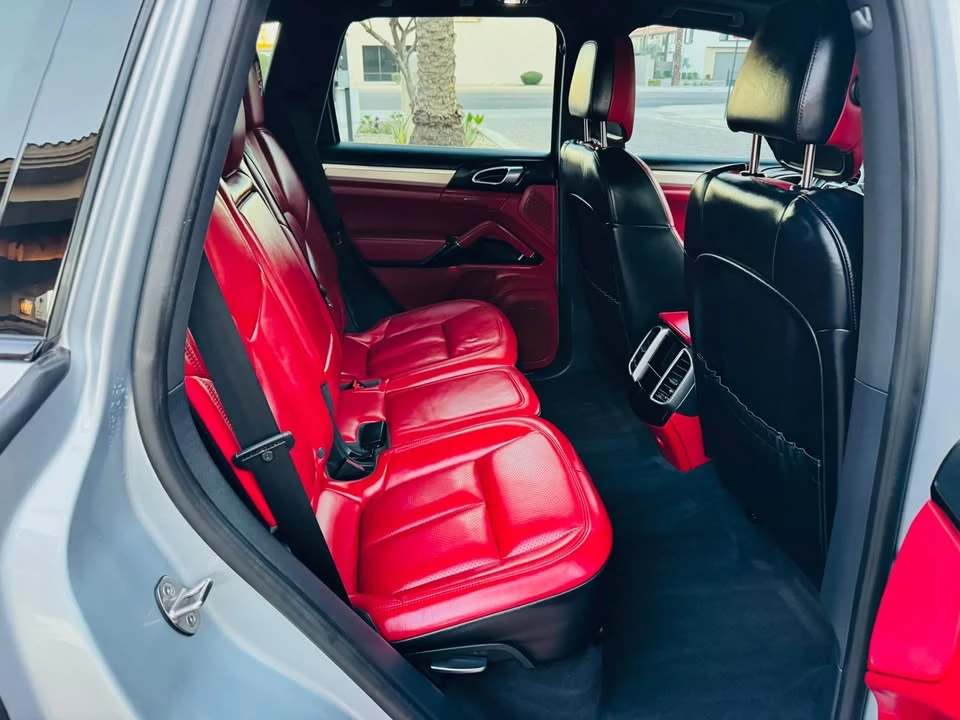 2017 Porsche 958 Cayenne - Image 11 of 13