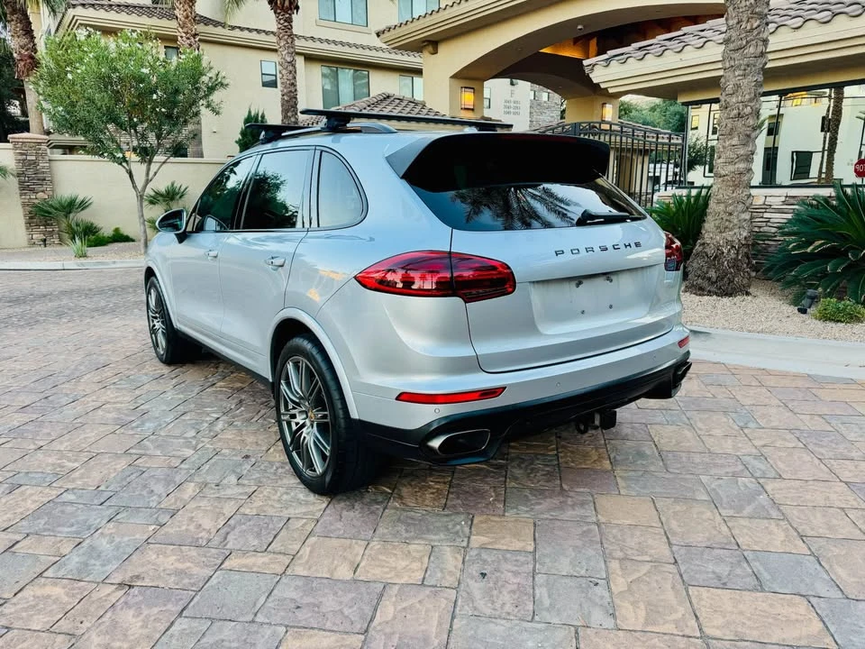 2017 Porsche 958 Cayenne - Image 5 of 13