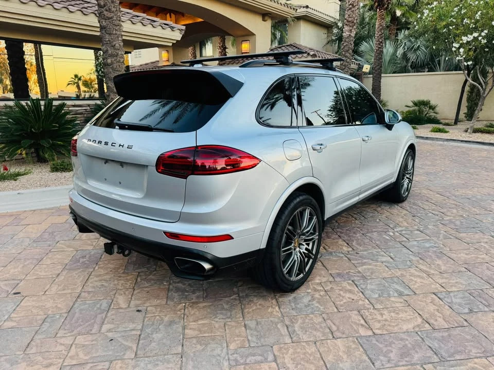2017 Porsche 958 Cayenne - Image 2 of 13