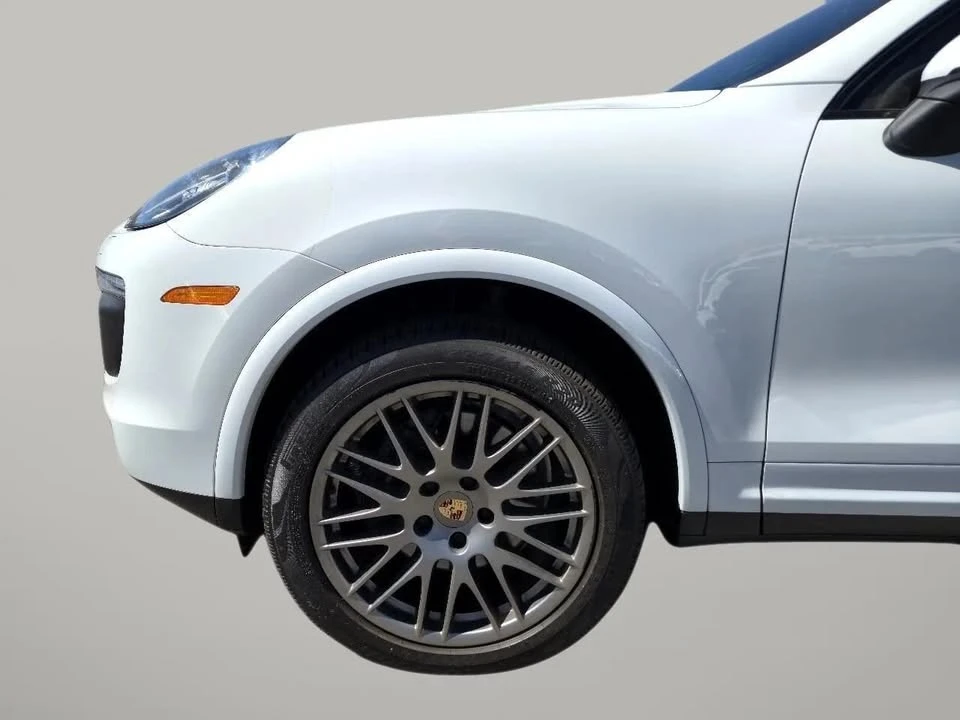 2017 Porsche 958 Cayenne - Image 2 of 19