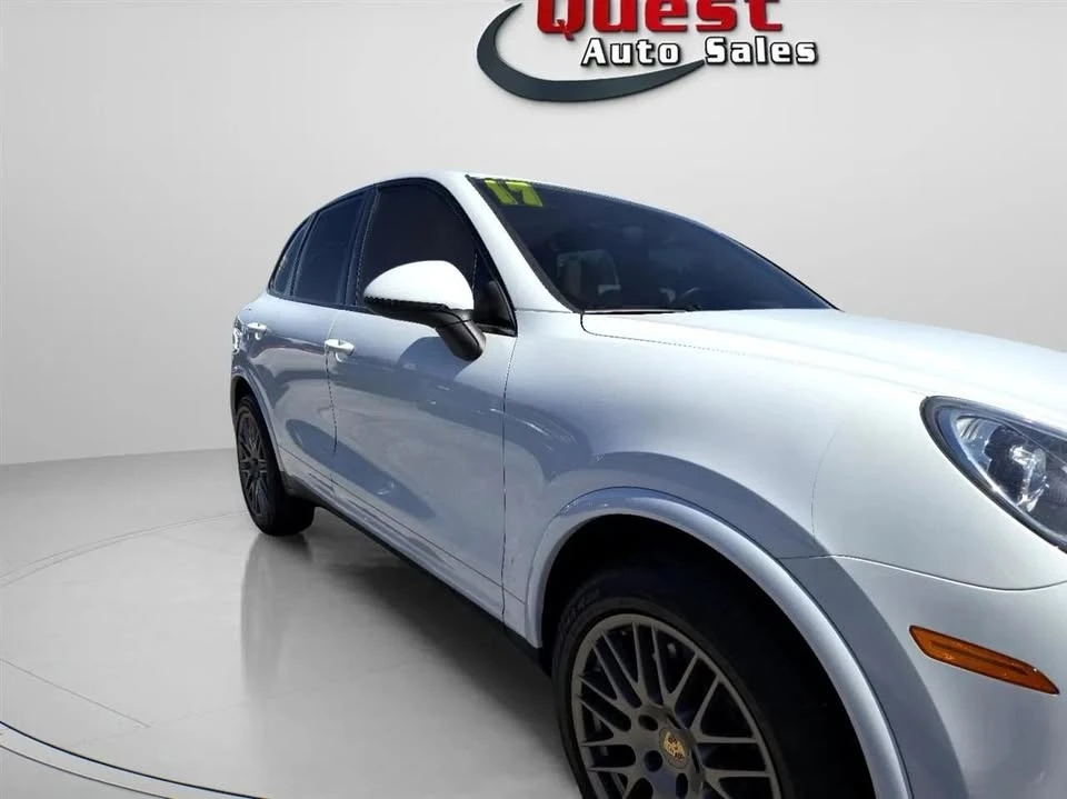 2017 Porsche 958 Cayenne - Image 16 of 19