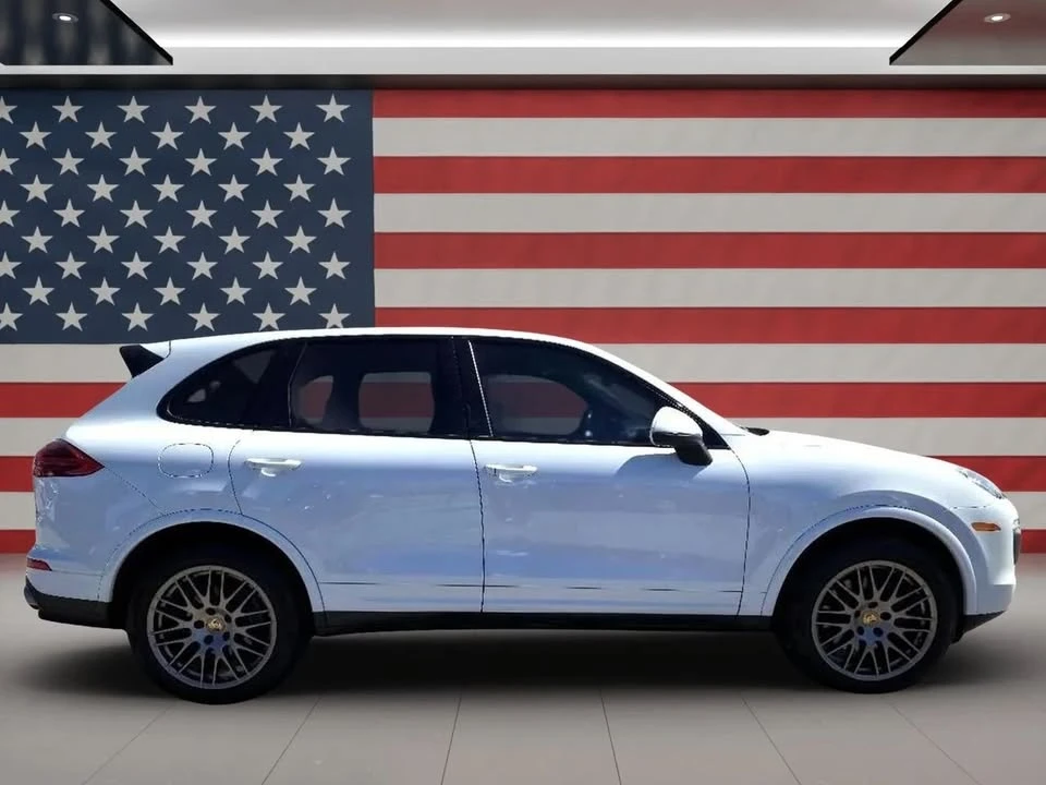 2017 Porsche 958 Cayenne - Image 10 of 19