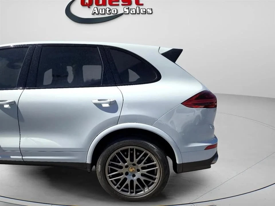 2017 Porsche 958 Cayenne - Image 4 of 19