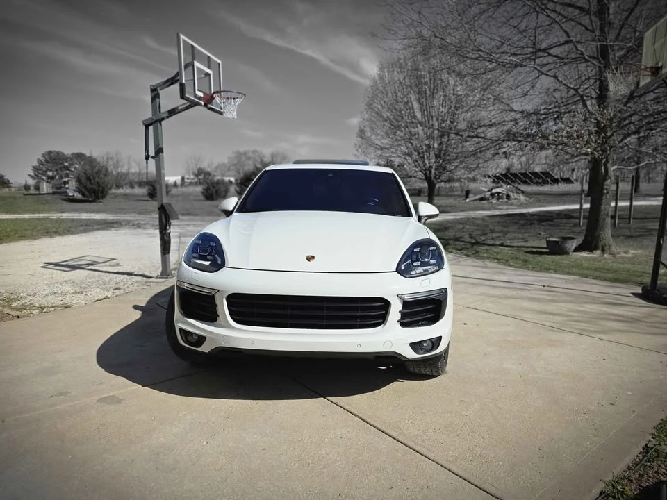 2017 Porsche 958 Cayenne - Image 4 of 7