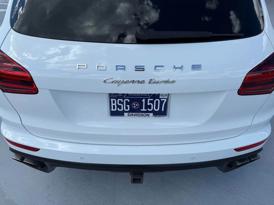 2017 Porsche 958 Cayenne - Image 6 of 16