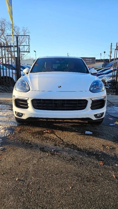 2017 Porsche 958 Cayenne - Image 2 of 17