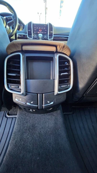 2017 Porsche 958 Cayenne - Image 17 of 17