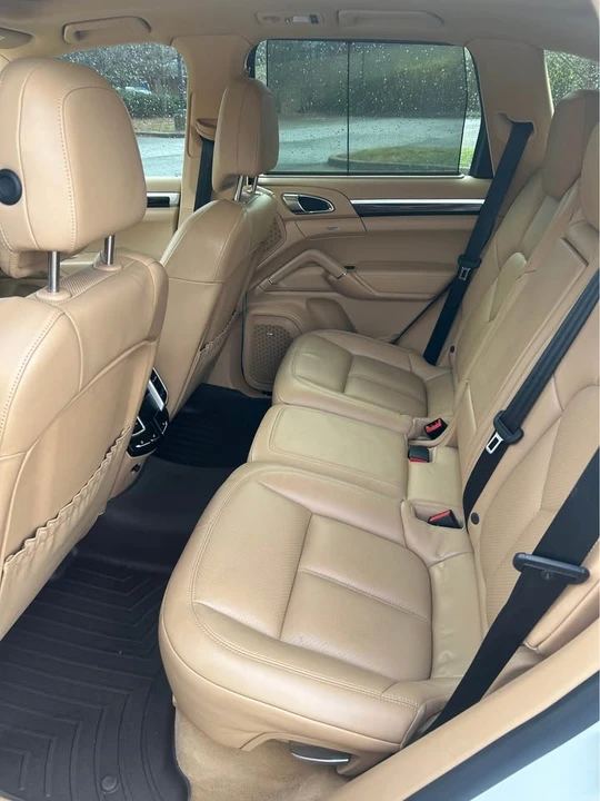 2017 Porsche 958 Cayenne - Image 7 of 10
