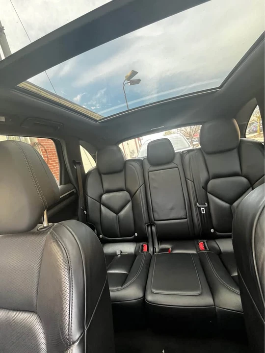 2017 Porsche 958 Cayenne S - Image 6 of 6