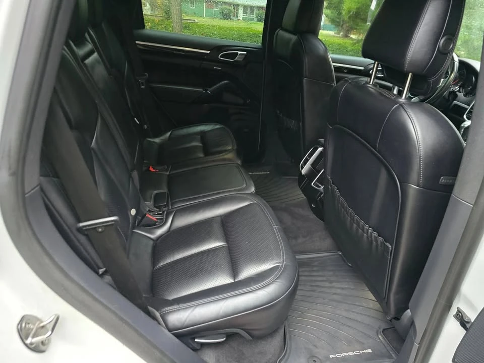 2017 Porsche 958 Cayenne - Image 10 of 15