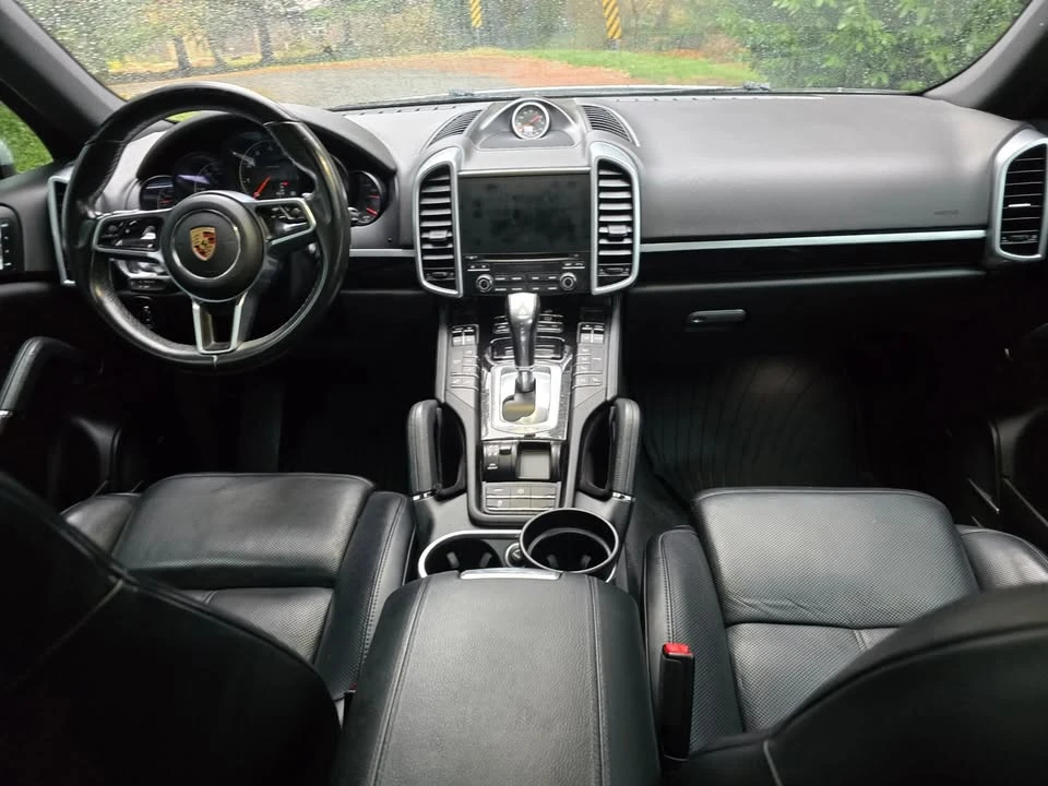 2017 Porsche 958 Cayenne - Image 11 of 15