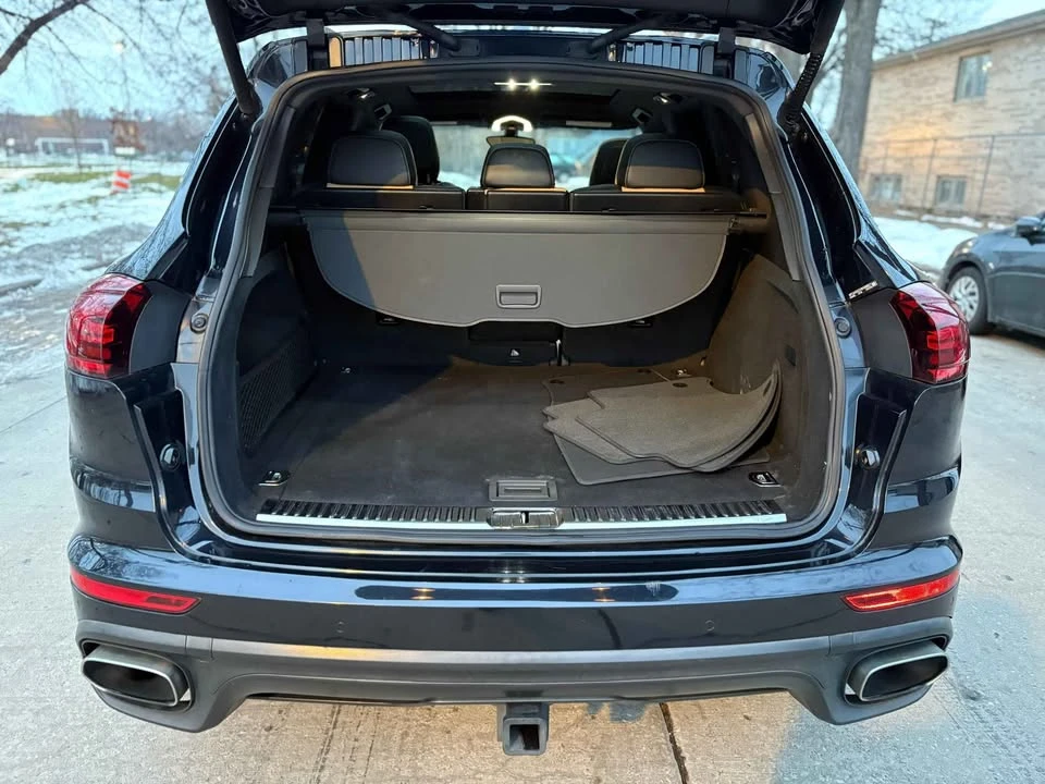 2017 Porsche 958 Cayenne - Image 6 of 14
