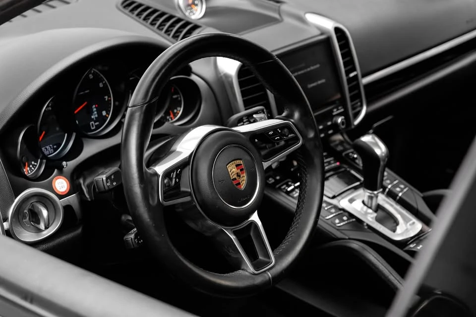2017 Porsche 958 Cayenne - Image 17 of 19