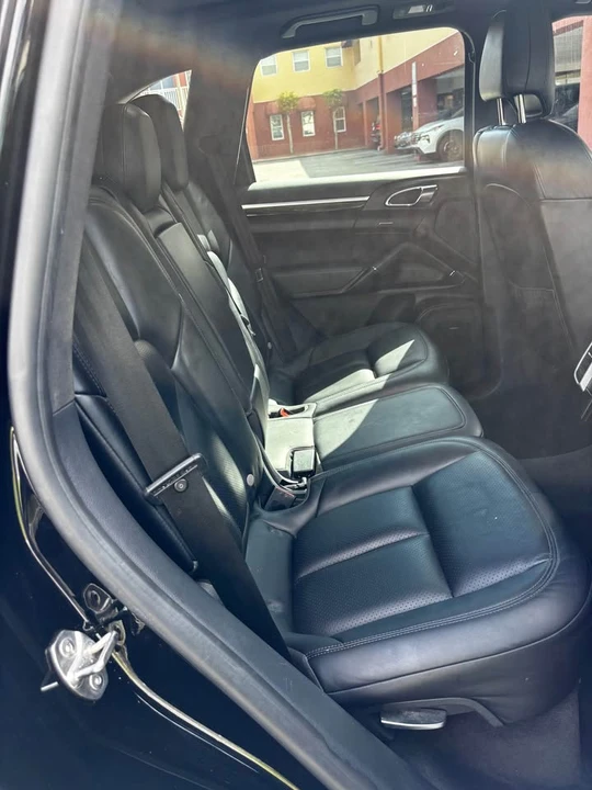 2017 Porsche 958 Cayenne - Image 7 of 7