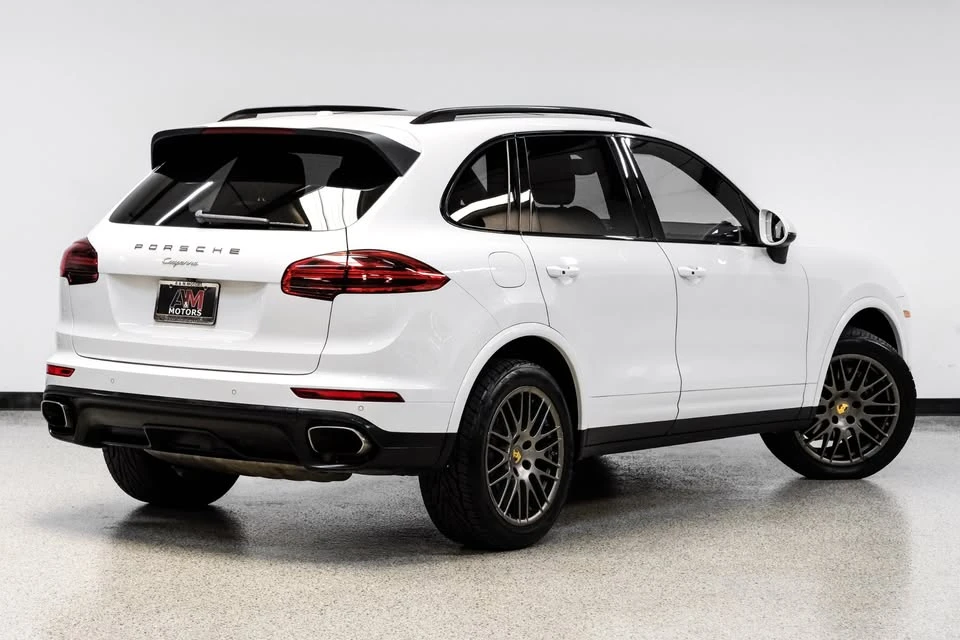 2017 Porsche 958 Cayenne - Image 8 of 19