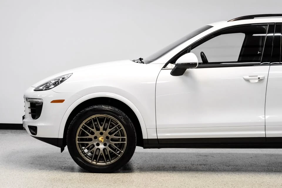 2017 Porsche 958 Cayenne - Image 12 of 19