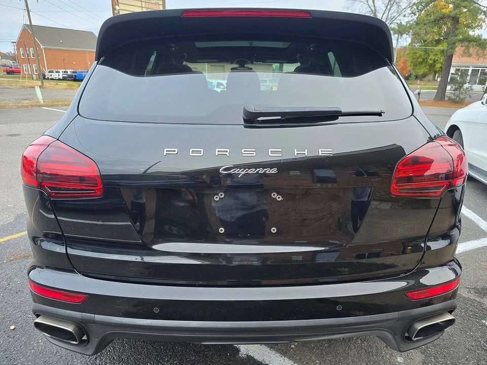 2017 Porsche 958 Cayenne - Image 10 of 11