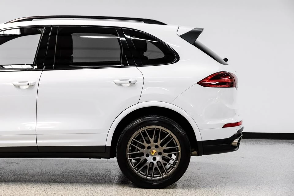 2017 Porsche 958 Cayenne - Image 13 of 19