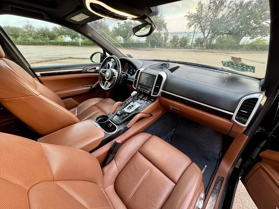 2017 Porsche 958 Cayenne - Image 13 of 15