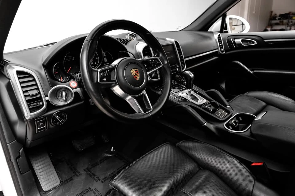 2017 Porsche 958 Cayenne - Image 3 of 19
