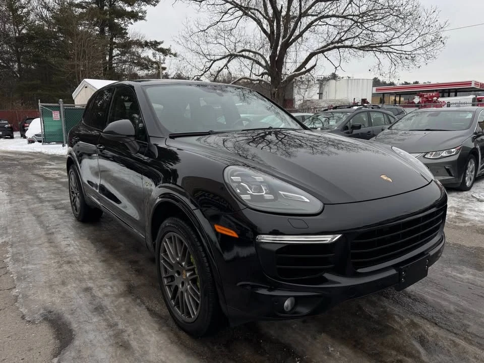 2017 Porsche 958 Cayenne - Image 3 of 19
