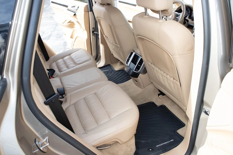 2017 Porsche 958 Cayenne - Image 14 of 20