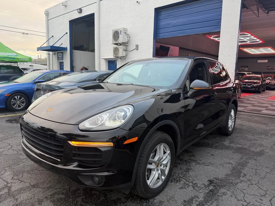 2017 Porsche 958 Cayenne - Image 7 of 8