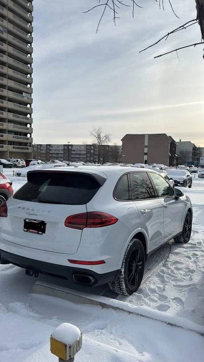 2017 Porsche 958 Cayenne - Image 6 of 10