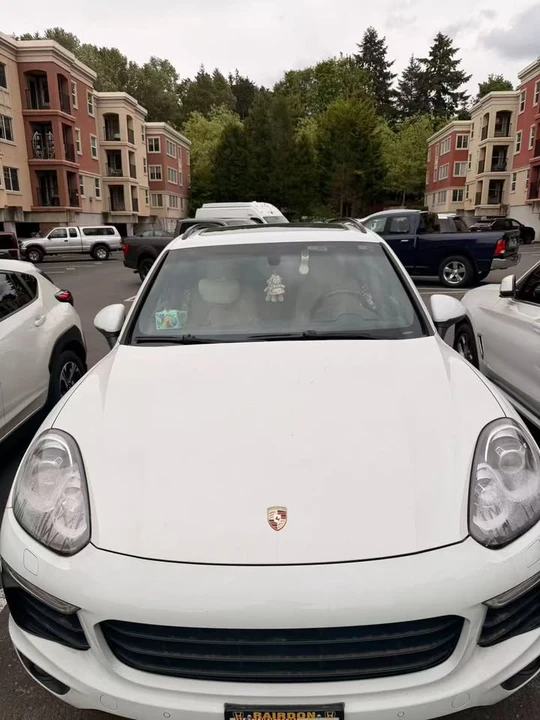 2017 Porsche 958 Cayenne - Image 4 of 4
