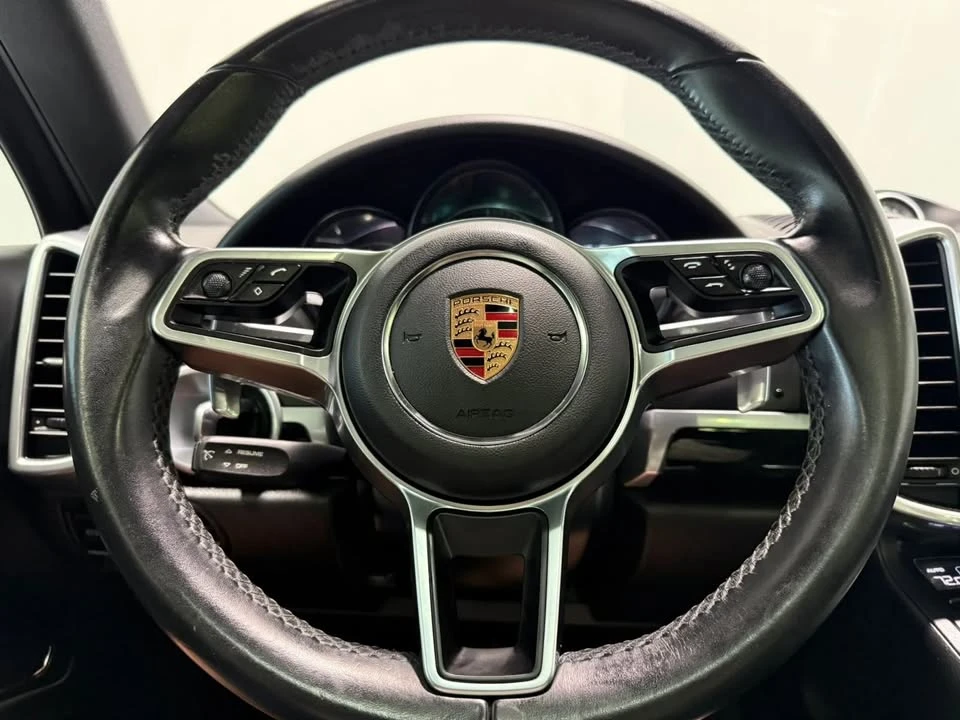 2017 Porsche 958 Cayenne - Image 14 of 20