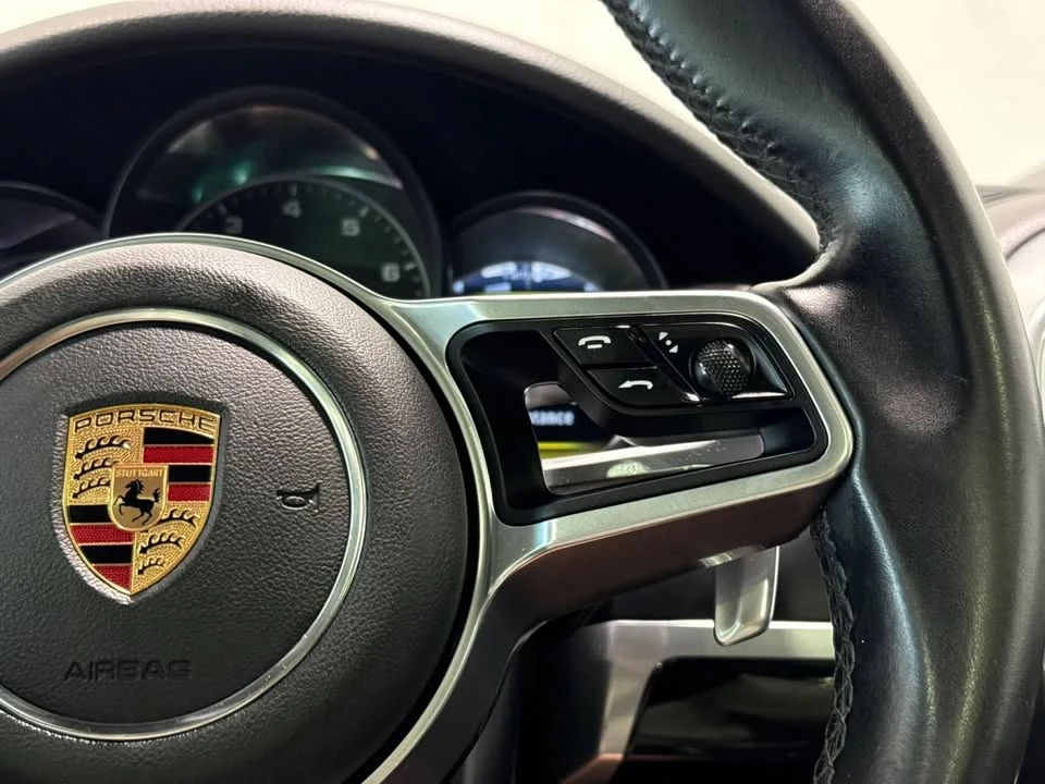 2017 Porsche 958 Cayenne - Image 16 of 20